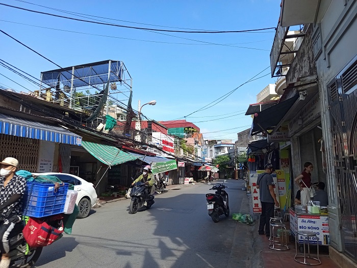 Bán Nhà Mặt Đường Chợ Hàng Cũ – Vị Trí Vàng, Kinh Doanh Đắc Lợi!